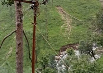 टिहरी जिले के आपदा प्रभावित समस्त क्षेत्रों में विद्युत व्यवस्था हुई सुचारू