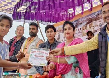 देवभूमि खेल चेतना यात्रा का टिहरी पहुंचने पर खेल प्रेमियों ने किया स्वागत