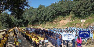 जन जागरुकता के लिए विद्यार्थियों ने निकाली विशाल रैली