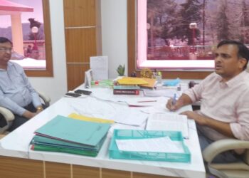 फलेण्डा पटटी नैलचामी में आंवटित भूमि को भिलंगना पब्लिक स्कूल के नाम करने की मांग पर कार्यवाही के निर्देश