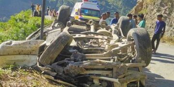 जिला पंचायत सदस्य का वाहन दुर्घटनाग्रस्त