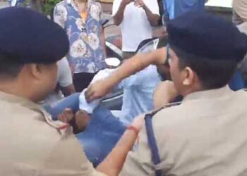 गांधी पार्क धरना स्थल से बाबी पंवार गिरफ्तार