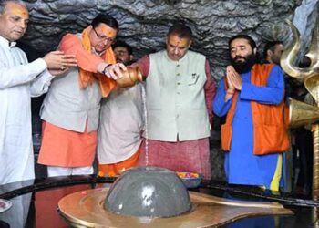 जय भोलेनाथ के उद्घोष से गूंजे भोले के दरबार