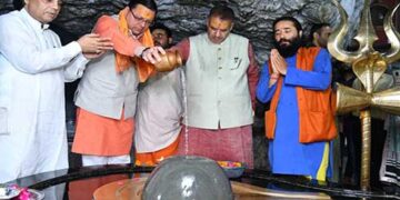 जय भोलेनाथ के उद्घोष से गूंजे भोले के दरबार