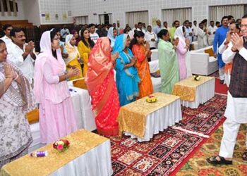 मुख्यमंत्री धामी से मिले हरिद्वार पंचायत चुनाव के विजयी प्रत्याशी