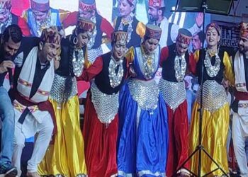 विक्की चौहान के हिमाचली गीतों ने मचाया धमाल