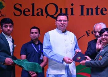 जीवन का लक्ष्य तय करें, पढ़ाई की उम्र लौटती नहीं : धामी