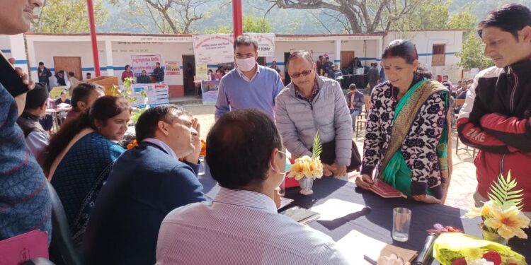 विकासखण्ड भिलंगना के GIC डांगी में लगा बहुउद्देशीय शिविर