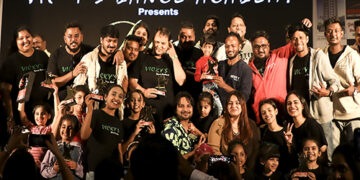 विकी डांस अकादमी के समारोह में झूमे डांसर