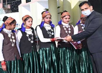 जनपद टिहरी में हर्षोल्लास से मना गणतंत्र दिवस