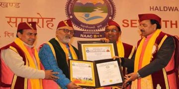 पद्मश्री कल्याण सिंह रावत, नंदलाल भारती व पद्मश्री बसंती देवी  डी. लिट् की मानद उपाधि से सम्मानित