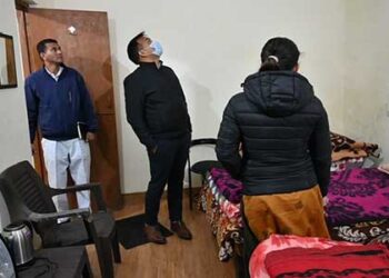 DM डॉ. सौरभ गहरवार ने किया चम्बा में रैन बसेरा का स्थलीय निरीक्षण