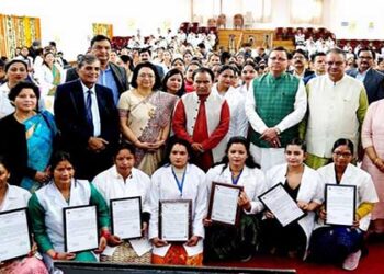 824 स्वास्थ्य कार्यकर्ता को दिए गए नियुक्ति पत्र