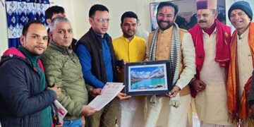 चारधाम यात्रा में श्रद्धालुओं की सीमित संख्या रखने पर पुनर्विचार की मांग