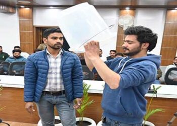 अंग्रेजी शराब बेचने चमियाला के लिए आए 18 आवेदन, सवेंद्र की लगी लाटरी