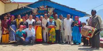 कर्नाटक में जीत, रमोली में बजे जश्न के ढोल