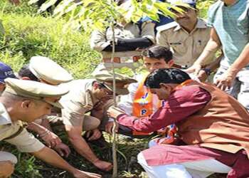 विधायक शक्ति लाल शाह ने सिल्यारा, पोंली में किया वृक्षारोपण