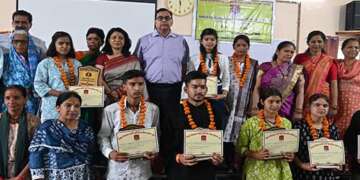 जीआईसी सेमिडीधार के गोपालमणि, धोपड़धार के अतुल की प्रतिभा का हुआ सम्मान