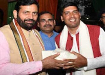हरियाणा के सीएम नायब सैनी ने किया अजय कंसवाल का सम्मान