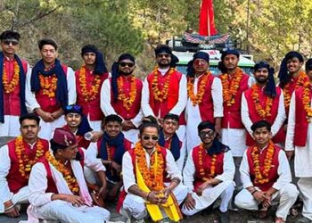 पुराणी ड्येली गया तुम्हारी तख ताला लग्यांन….जानें राठ के होल्यारों के बारे में