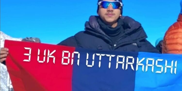 16 वर्षीय कैडेट सचिन कुमार ने फतह किया माउंट एवरेस्ट