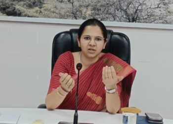 जनसेवाओं को सरल बनाएंगी, ताकि लोगों को बार बार मुख्यालय के चक्कर न लगाने पड़ें