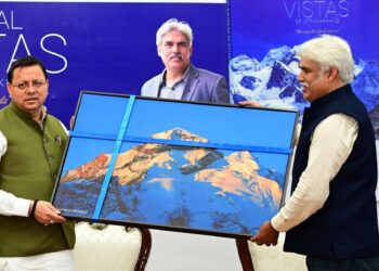 वरिष्ठ पत्रकार भूमेश भारती ने फोटोग्राफी से उत्तराखंड की संस्कृति और प्रकृति को किया साकार: धामी