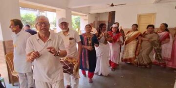 नवी मुंबई में हर्षोल्लास के साथ मनाया गया देवभूमि चैरीटेबल ट्रस्ट का होली मिलन समारोह