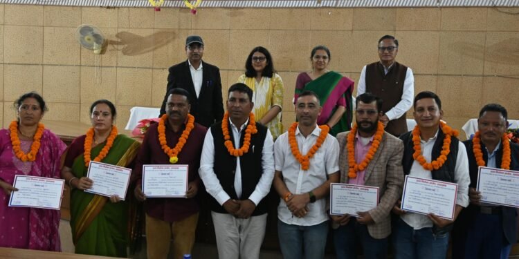 जिला योजना समिति के 17 सदस्य निर्विरोध निर्वाचित