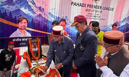 मंत्री खजानदास ने किया पहाड़ी प्रीमियर लीग का शुभारंभ, कोश्यारी जी ने सांस्कृतिक संध्या का उद्घाटन